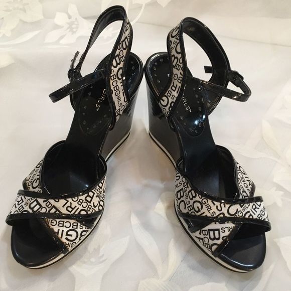 BCBG Logo Black And White Wedge Sandals - Picture 6 of 8